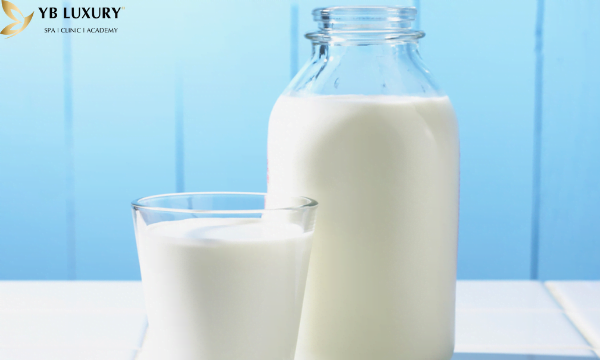 Những lưu ý khi uống sữa tươi không đường