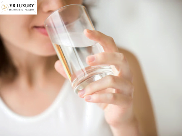 Kinh nghiệm chăm sóc da mặt sau sinh - chế độ sinh hoạt lành mạnh