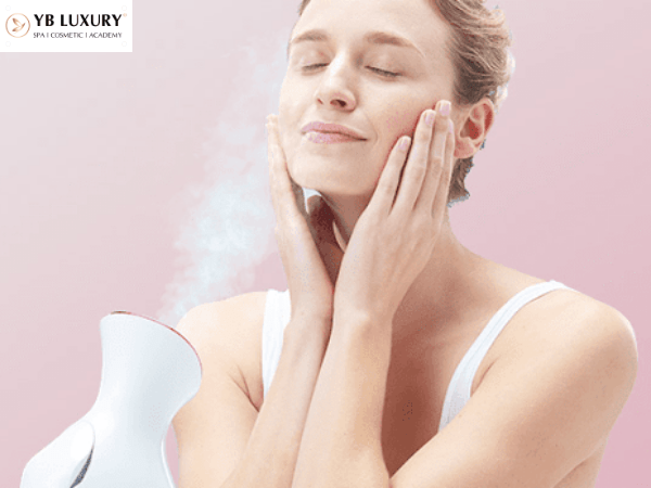 Xông hơi, mát xa da mặt sau sinh