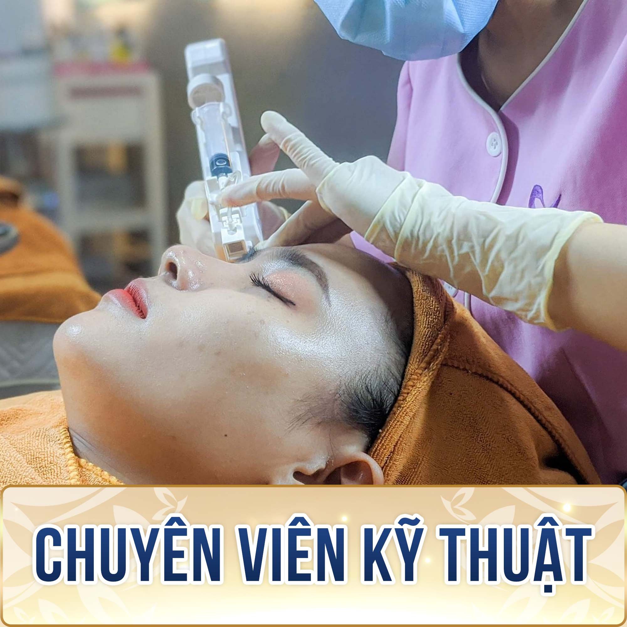 Thông báo: YB Spa cần tuyển 40 bạn trong tháng 8 này 18 Chuyên viên kỹ thuật ở Viện thẩm mỹ YB Spa