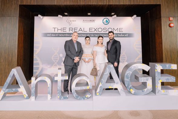 Phó Tổng Giám Đốc cùng đội ngũ Bác sĩ YB Spa tham dự ANTEAGE THE REAL EXOSOME - Hội nghị khoa học về ứng dụng EXOSOME nguyên chất trong tái tạo và lành thương 14 448765203 440542045406965 7378807498061042784 n