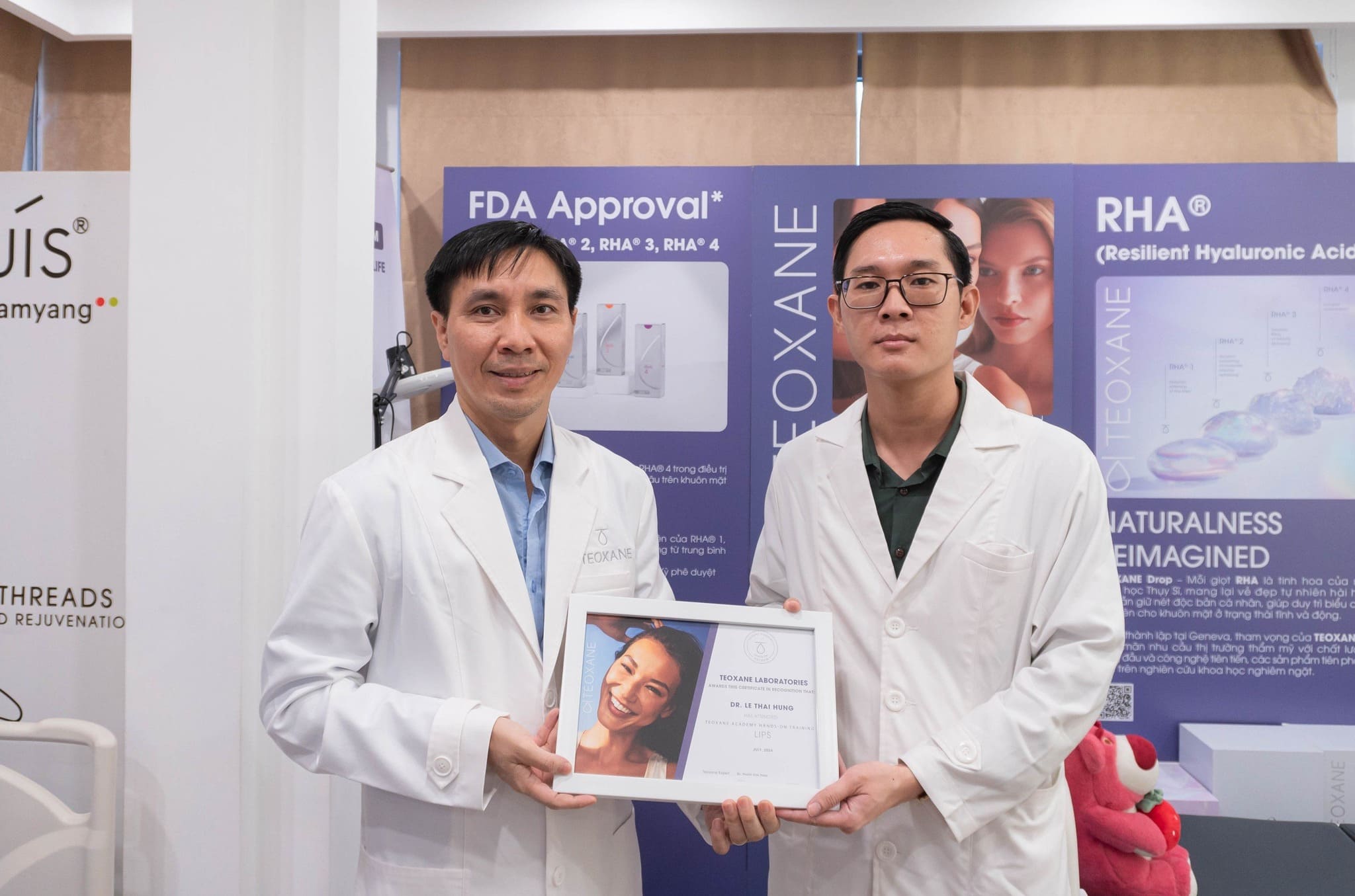 Đội ngũ Bác Sĩ Viện Thẩm Mỹ YB Spa tham dự chương trình Hands-On chuyên đề Môi – Cân chỉnh môi bằng sản phẩm Teoxane