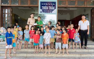 YB Group Lan Tỏa Yêu Thương Tại Mái Ấm Thiên Thần - Gieo Mầm Yêu Thương Đến Các Em Nhỏ 14 YB Group Lan Tỏa Yêu Thương Tại Mái Ấm Thiên Thần – Gieo Mầm Yêu Thương Đến Các Em Nhỏ