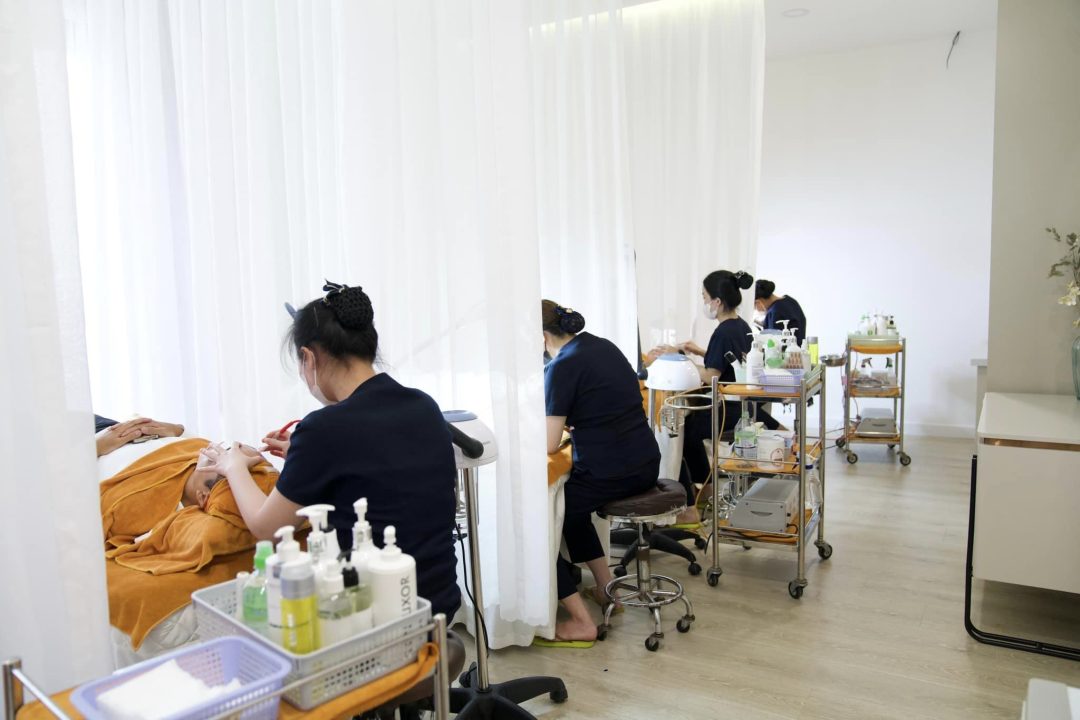 Viện Thẩm Mỹ YB Spa khai trương chi nhánh mới tại Quận 10 – Tặng hàng ngàn ưu đãi hấp dẫn lên đến 5 tỷ đồng!