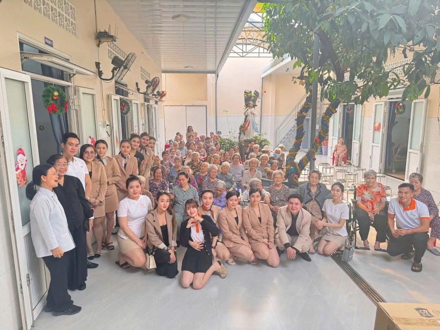YB Group cùng chuyến đi đầy cảm xúc và sẻ chia tại Trung Tâm Bảo Trợ Người Già Thiên Ân 25 Lưu nháp tự động