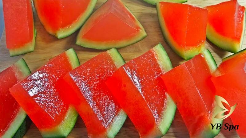 Ăn dưa hấu có nổi mụn không? Cách ăn dưa hấu không nổi mụn 31 Thạch dưa hấu dai ngon