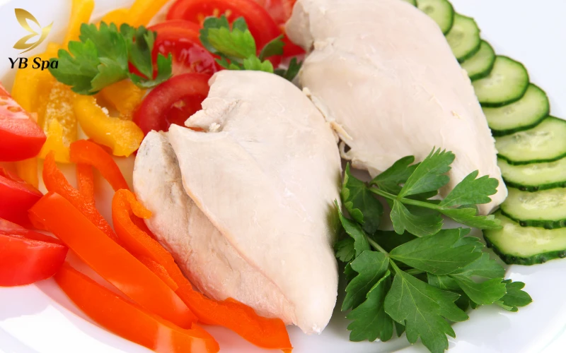 Bị mụn nhọt có ăn được thịt gà không? Thực phẩm nên và không nên ăn 21 thịt gà luộc