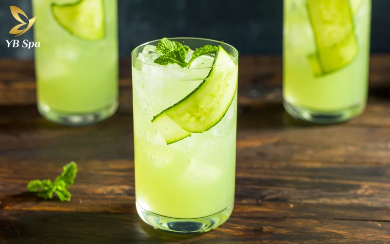 Nước ép dưa leo và bạc hà