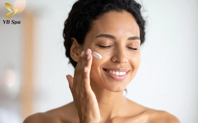 Cách chăm sóc da bị sẹo lõm an toàn, hiệu quả từ A - Z 28 Cấp ẩm và phục hồi