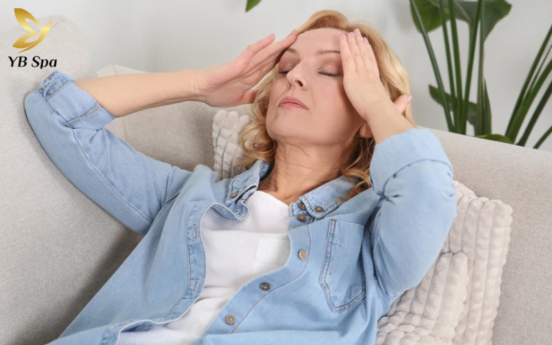 16+ Cách trị mụn bọc ở cằm tại nhà hiệu quả từ thiên nhiên 14 Sự gia tăng hormone Androgen trong các giai đoạn nhạy cảm là nguyên nhân khiến mụn vùng chữ U trở nên nghiêm trọng.