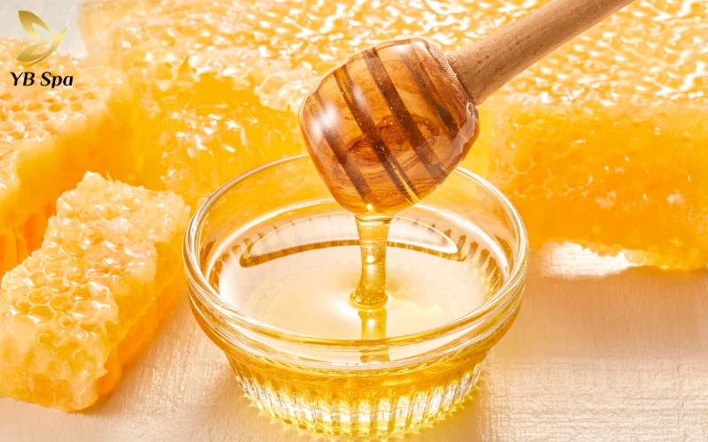 Cách trị mụn sưng đỏ ở mũi nhanh, an toàn, không để lại thâm sẹo 26 Mật ong nguyên chất