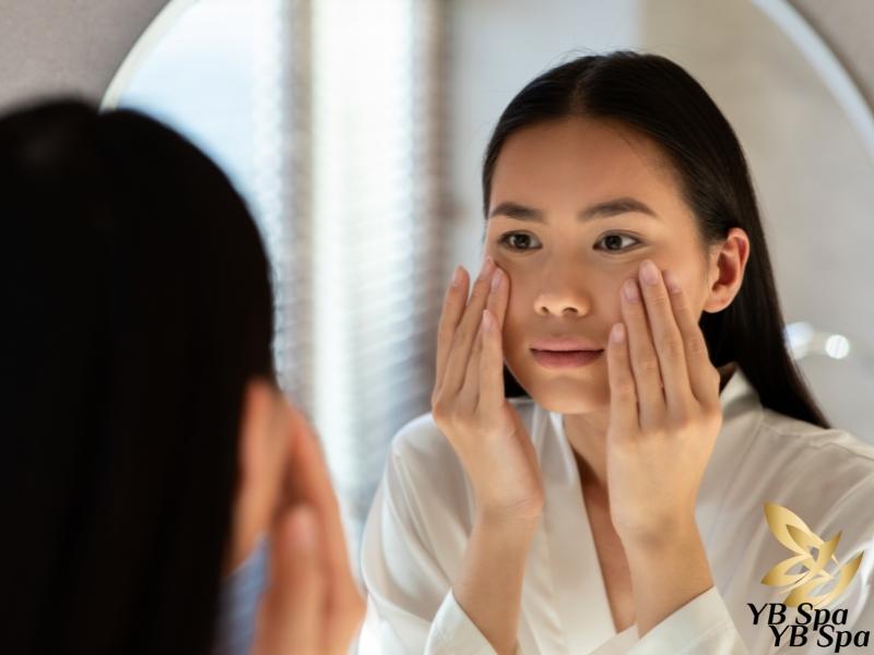 Cách trị mụn thịt tận gốc hiệu quả tại nhà hoặc bằng xâm lấn 27 Không nên sử dụng các loại mỹ phẩm dưỡng da chứa quá nhiều dầu sẽ dễ gây bít tắc lỗ chân lông, da tiết dầu nhiều hơn