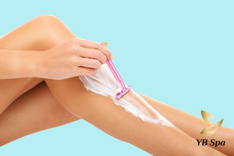Cách Triệt Lông Chân Vĩnh Viễn Tại Nhà Cho Nữ Dễ Dàng Thực Hiện 30 Cách triệt lông chân vĩnh viễn tại nhà cho nữ bằng phương pháp cạo lông (Nguồn: Internet)