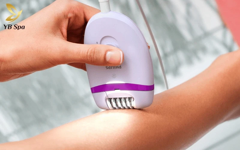 5 Cách triệt lông tay vĩnh viễn tại nhà an toàn 14 Dọn sạch "vi-ô-lông" chuyên nghiệp như tại spa chỉ với một thiết bị cầm tay nhỏ gọn, không cần chuẩn bị sáp cầu kỳ hay lo bết dính