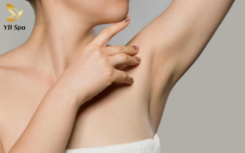 Cách cạo lông nách an toàn không thâm, không ngứa 11 Lưu lại ngay 10 nguyên tắc "vàng" trong checklist cạo lông nách để vùng da dưới cánh tay luôn sáng mịn, không lo thâm sạm hay ngứa rát