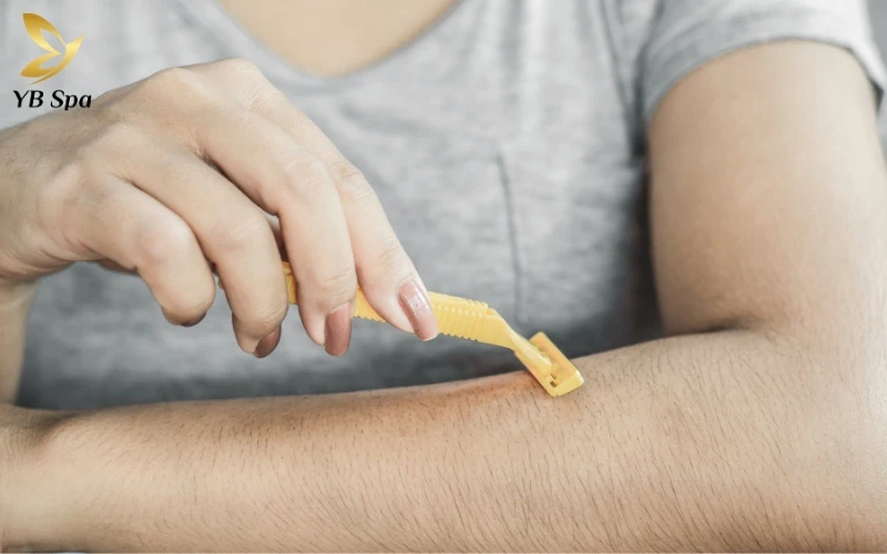 Cạo lông tay có sao không? Có mọc dày hơn không? 9 Cạo lông tay hoàn toàn không gây hại cho sức khỏe hay làm lông mọc dày hơn nếu bạn thực hiện đúng kỹ thuật và chăm sóc da khoa học