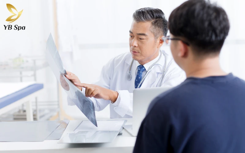 Cậu nhỏ nổi mụn trắng không ngứa là gì? Nguyên nhân và cách xử lý hiệu quả 27 cậu nhỏ nổi mụn trắng không ngứa cần gặp bác sĩ