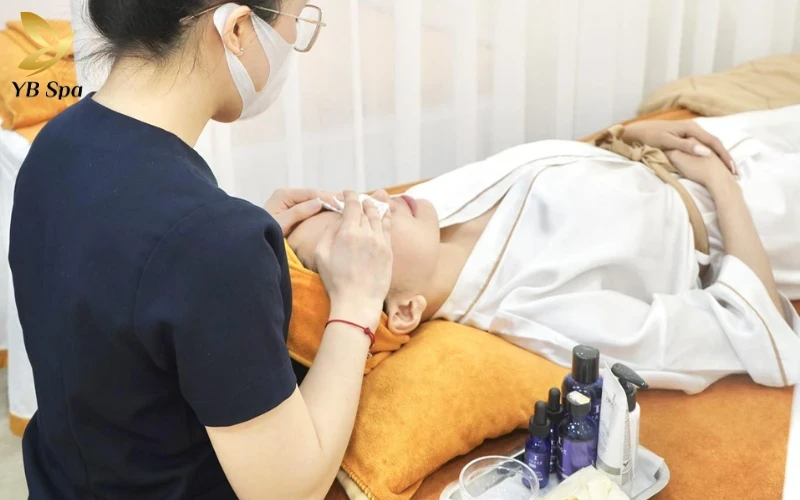Quy trình 6 bước chăm sóc da mặt tại Spa chuẩn y khoa 9 Chăm sóc da mặt tại Spa, khám phá quy trình chăm sóc da chuẩn y khoa tại YB Spa