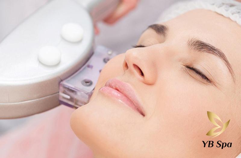Có nên triệt lông mép? Có ảnh hưởng gì không? 18 Trình tự triệt lông mép được minh họa qua từng bước trên làn da