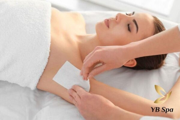 có nên triệt lông nách không