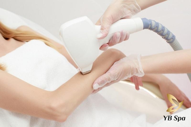Có nên triệt lông tay không? Phương pháp triệt lông tay hiệu quả 19 Những yếu tố nên xem xét trước khi triệt lông tay
