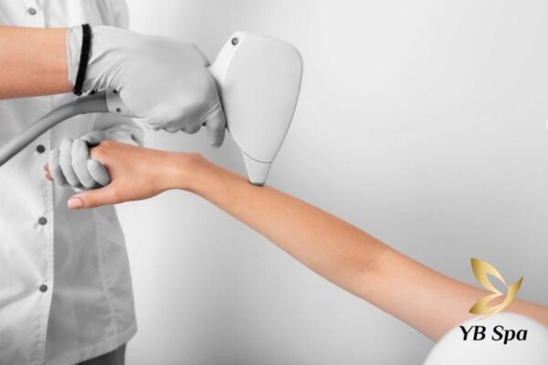 Có nhiều phương pháp triệt lông tay hiệu quả