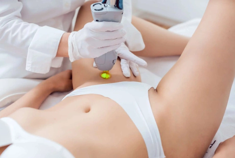 Có Nên Triệt Lông Vào Ngày Hành Kinh? Giải Đáp Thực Tế Cho Bạn! 6 Triệt lông vùng kín mang lại nhiều lợi ích cho cả sức khỏe và thẩm mỹ (Nguồn: Internet)