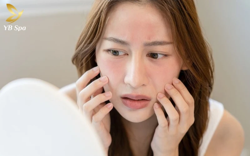 Nguyên Nhân Khiến Da Mặt Bị Nẻ Mẩn Đỏ Thay Đổi Thời Tiết Và Độ Ẩm