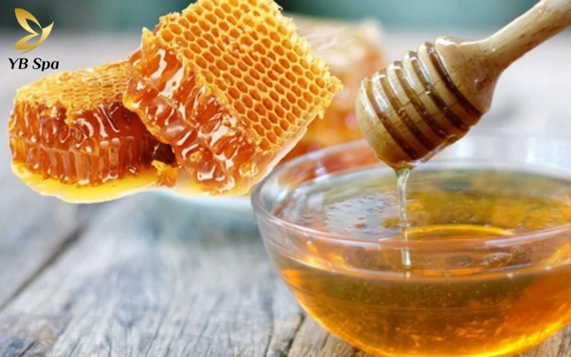 Mật Ong Nguyên Chất – Giữ Ẩm Sâu, Làm Dịu Tổn Thương