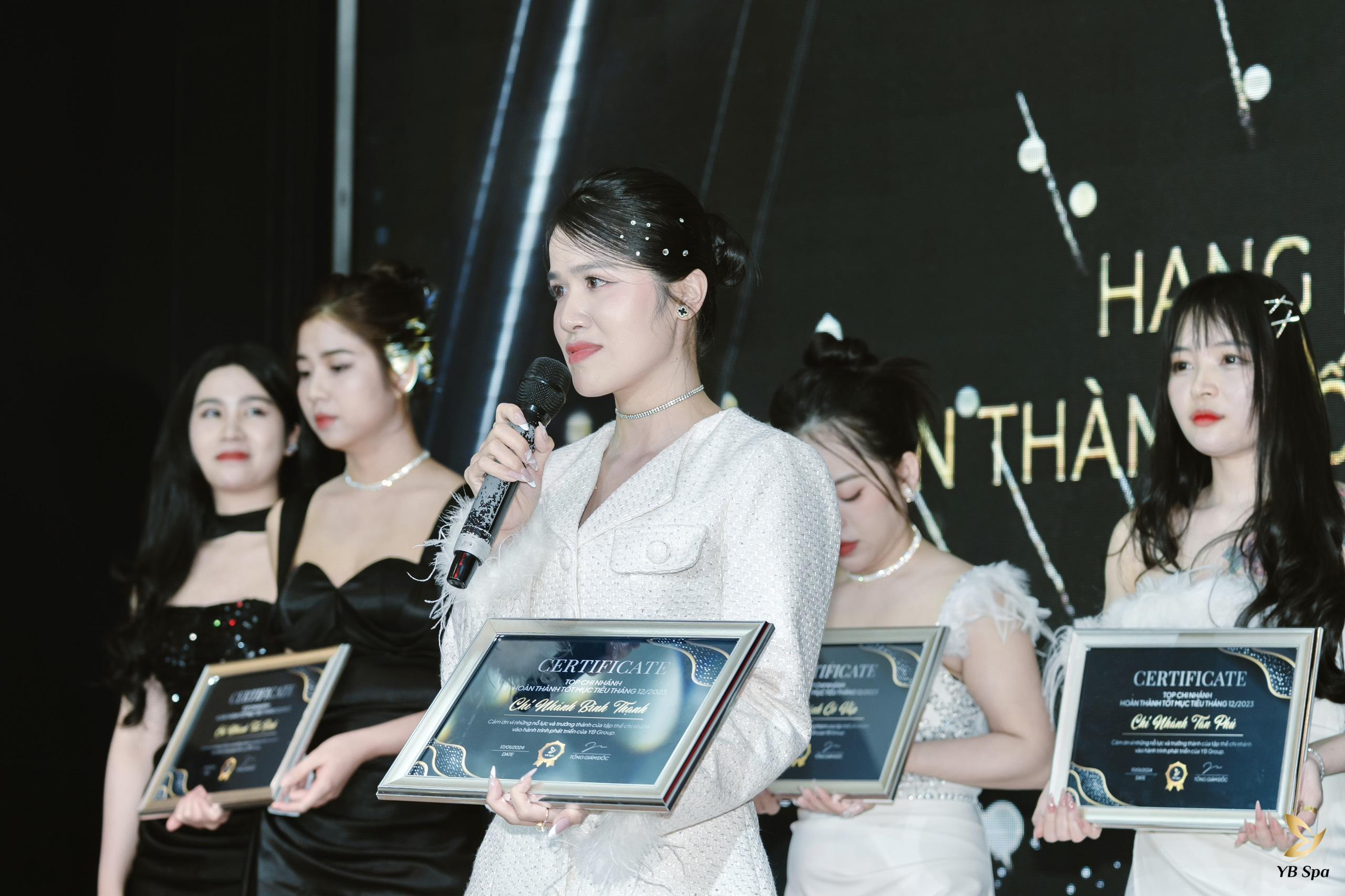 Defedb625e05f45bad14