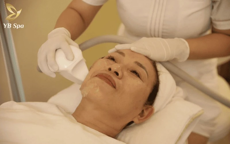 5 Địa Chỉ Trẻ Hoá Da Tại Tphcm Không Thể Bỏ Lỡ Của Phái Đẹp 13 Ultherapy tại VITA Clinic sở hữu màn hình hiển thị trực quan, giúp bác sĩ đưa năng lượng siêu âm hội tụ chính xác vào lớp cơ nông SMAS