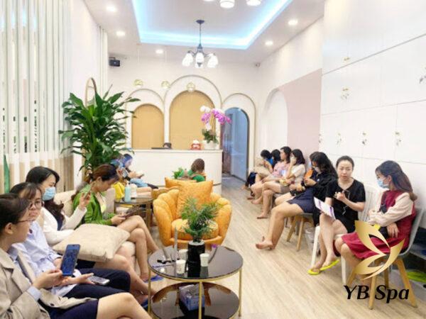 Tư vấn triệt lông tận gốc tại YB Spa (Nguồn: YB Spa)
