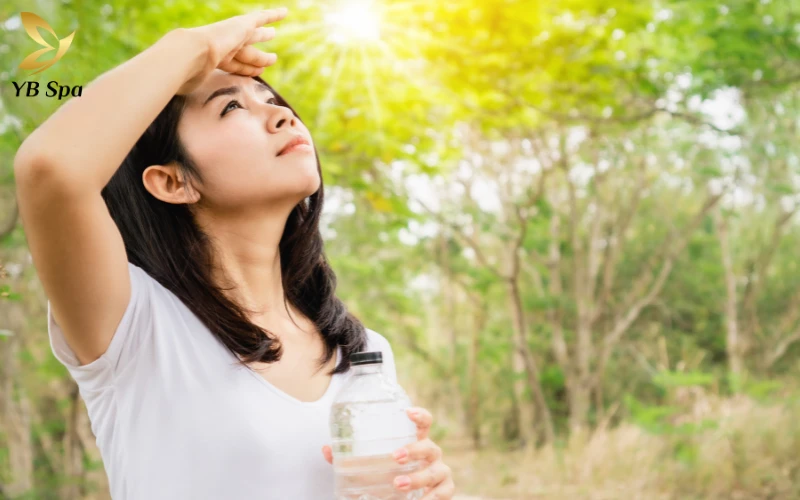 Thời tiết nóng ẩm dễ gây mụn