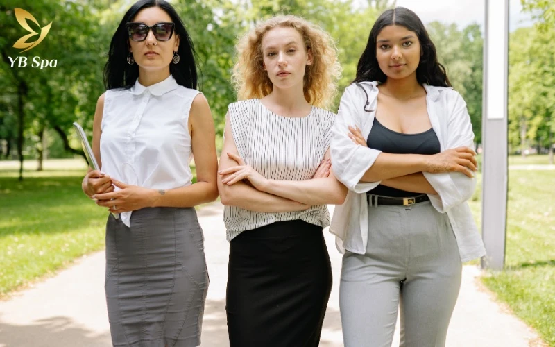 Tướng phụ nữ lông mu rậm theo nhân tướng học và khoa học 17 Tôn trọng vẻ đẹp nguyên bản và sự tự tin cá nhân là lý do quan trọng nhất để bạn giữ lại đặc điểm cơ thể tự nhiên