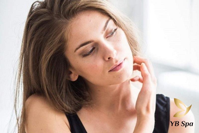 10 lưu ý sau khi triệt lông: Bí quyết giữ làn da mịn màng, trắng sáng 28 Tránh chà xát mạnh lên da (Nguồn: Internet)