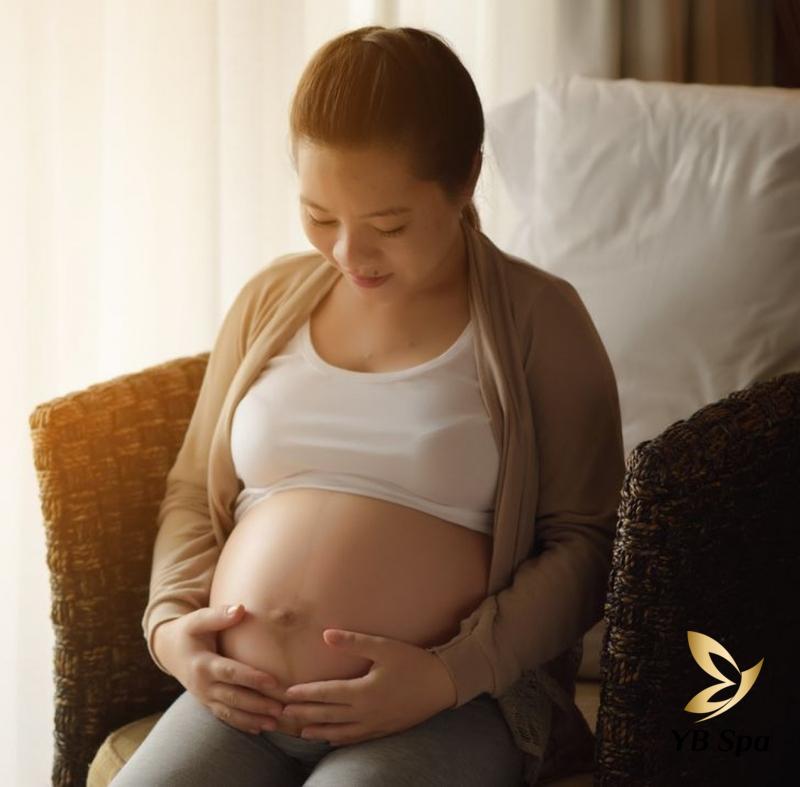 Mẹo Triệt Lông An Toàn Cho Bà Bầu Tự Nhiên Tại Nhà 22 Có bầu triệt lông nách được không? Trong 3 tháng đầu của thai kỳ không nên thực hiện triệt lông nách bằng laser (Nguồn: Internet)