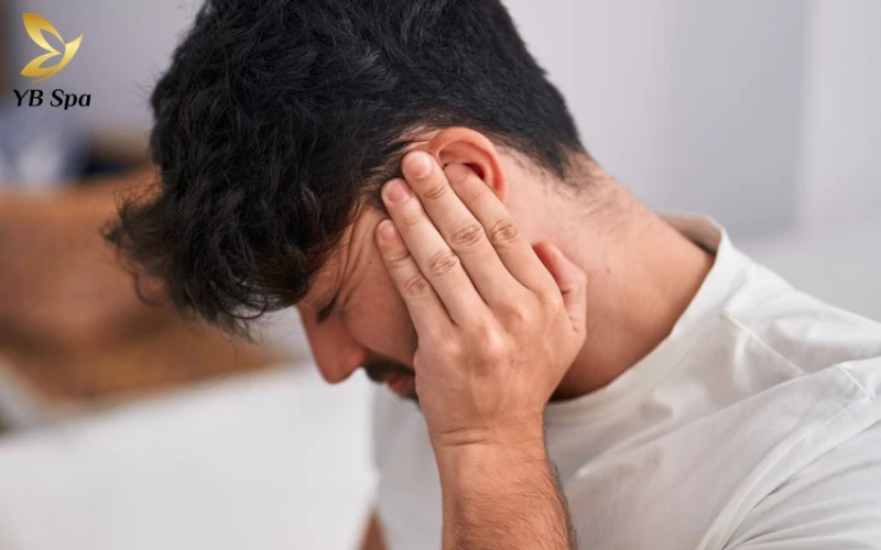 Mọc Mụn Ở Tai Đau Nhức: Nguyên Nhân và Cách Xử Lý