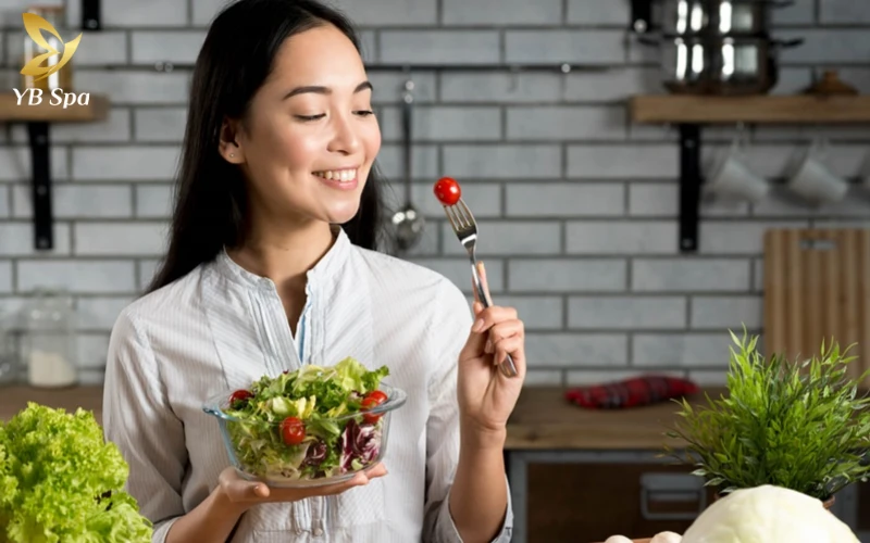 Mụn nội tiết có chữa được không? Cách trị mụn nội tiết hiệu quả 21 Chế độ ăn uống lành mạnh – nền tảng của làn da khỏe