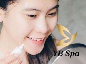 Nên bôi kem trị mụn trước hay sau serum? Cách bôi đúng chuẩn