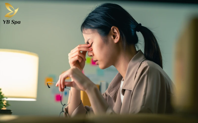 Mụn do căng thẳng và mất cân bằng tâm lý