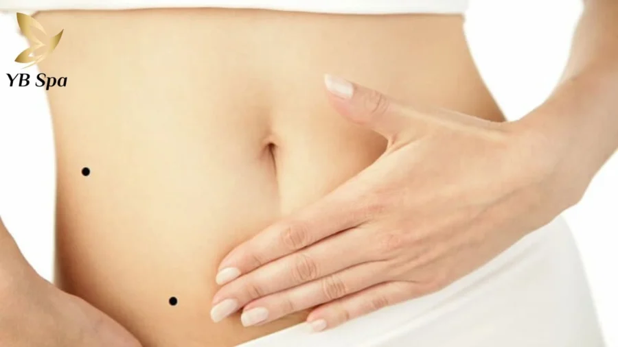 Nốt ruồi ở bụng trái đại diện cho đời sống nội tâm phong phú, thiên hướng về chăm sóc gia đình và sự bền bỉ trong tích lũy tài sản.