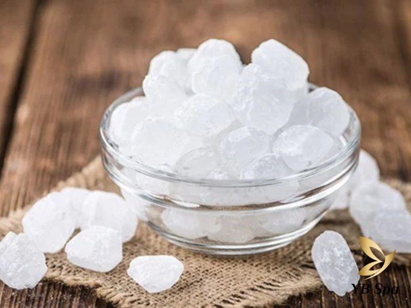 phèn chua trị hôi nách