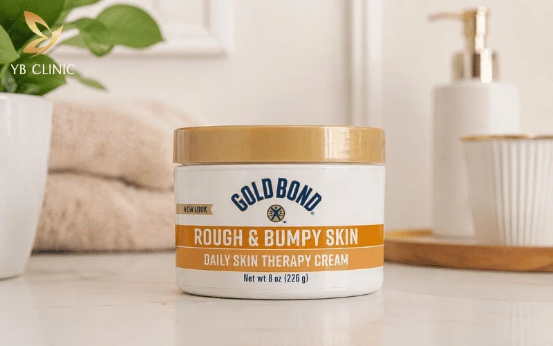 Review 5 Kem Bôi Trị Thâm Mông Hiệu Quả Được Nhiều Người Tin Dùng 12 Kem Gold Bond Rough & Bumpy Skin Daily Therapy Cream hỗ trợ làm mềm vùng da mông thô ráp, cấp ẩm và cải thiện bề mặt da mịn màng hơn.