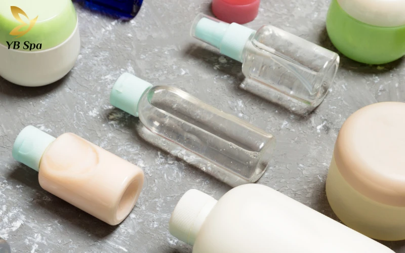 Hãy nói "không" với mỹ phẩm chứa cồn và hương liệu để bảo vệ làn da nhạy cảm khỏi nguy cơ khô ráp, bong tróc