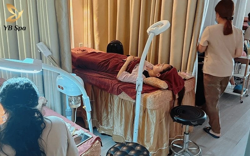 Trải nghiệm sự chăm sóc tận tâm và kỹ thuật tay nghề cao từ đội ngũ nhân viên giàu kinh nghiệm tại K Beauty Spa