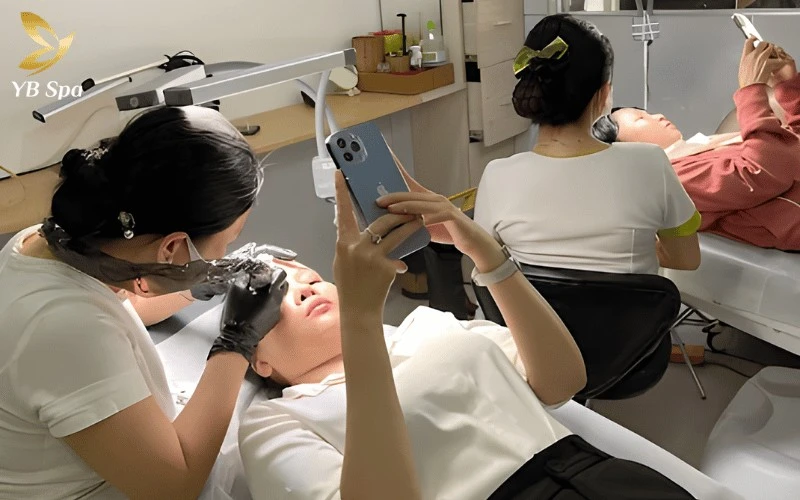 Kim Spa mang đến sự hài lòng tuyệt đối nhờ sự minh bạch trong tư vấn và thái độ phục vụ chu đáo của nhân viên