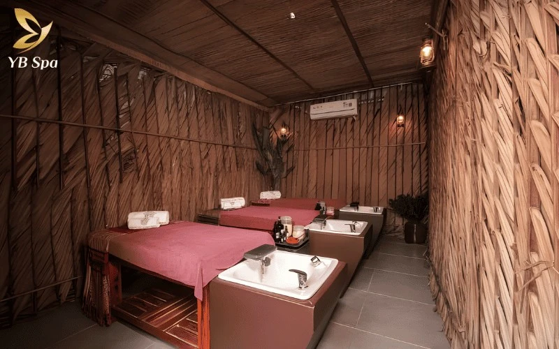 Tận hưởng các liệu trình xông hơi và ngâm chân thảo mộc tại Phaya Thai để hỗ trợ thải độc, lưu thông khí huyết và cải thiện chất lượng giấc ngủ