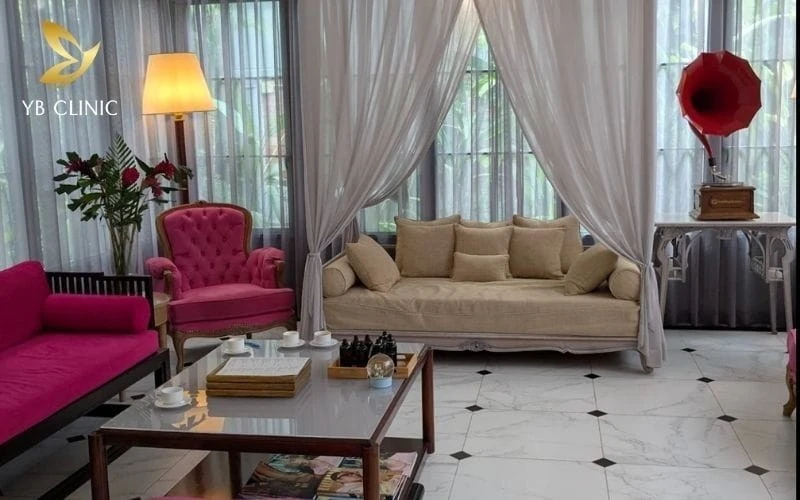 Top 8 Spa Cao Cấp Tại Tphcm Chất Lượng 5 Sao Đáng Trải Nghiệm 10 L’Apothiquaire Spa nổi bật với không gian biệt thự Pháp cổ điển đầy thư giãn.