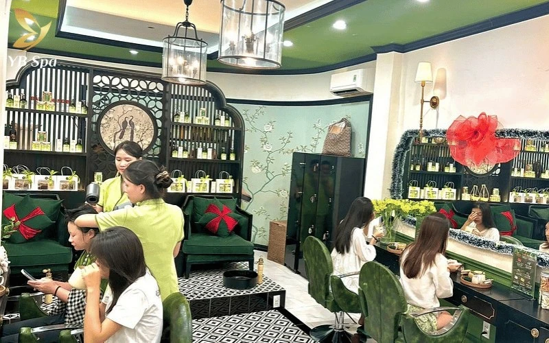 Trải nghiệm gội đầu dưỡng sinh thuần khiết với các loại thảo mộc tươi và phương pháp chăm sóc tóc Đông y truyền thống tại An Miên