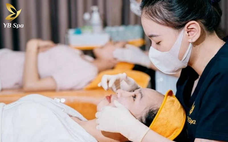 Đội ngũ chuyên viên và trình độ chuyên môn